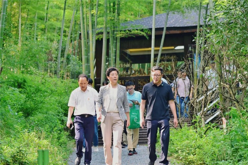 e573ea58cfd288882a4b1c34a368ec3c.jpg e573ea58cfd288882a4b1c34a368ec3c.jpg